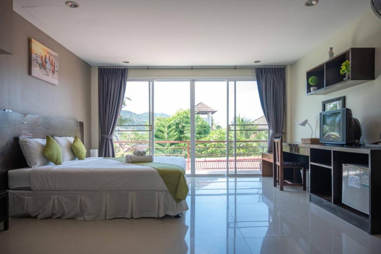 Baan Oui guest house - Nai harn Phuket Extérieur photo