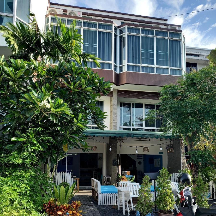 Baan Oui guest house - Nai harn Phuket Extérieur photo