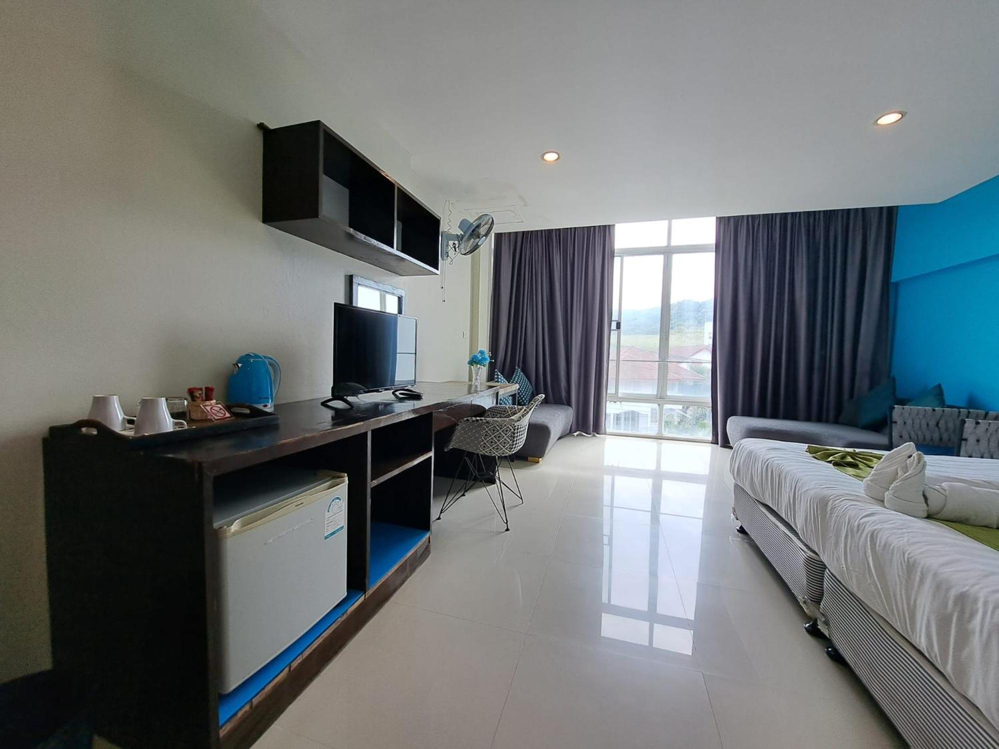 Baan Oui guest house - Nai harn Phuket Extérieur photo