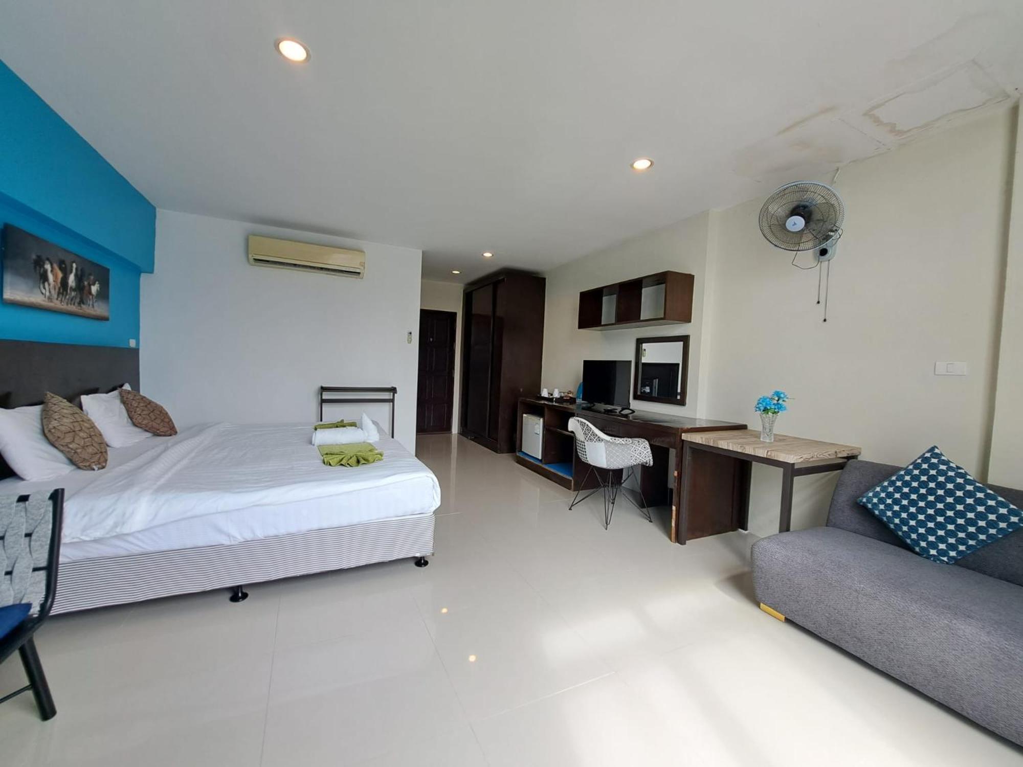 Baan Oui guest house - Nai harn Phuket Extérieur photo