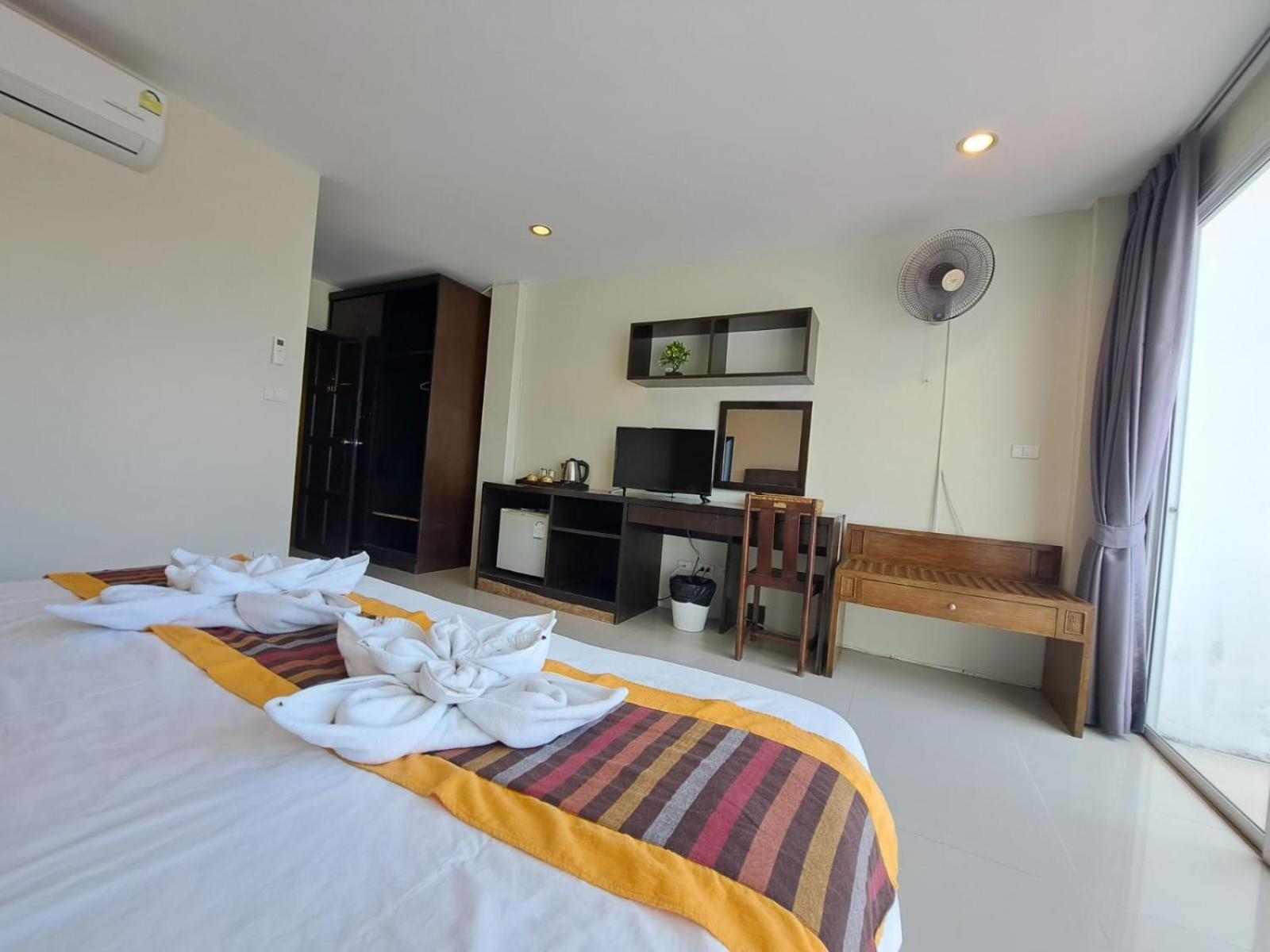 Baan Oui guest house - Nai harn Phuket Extérieur photo
